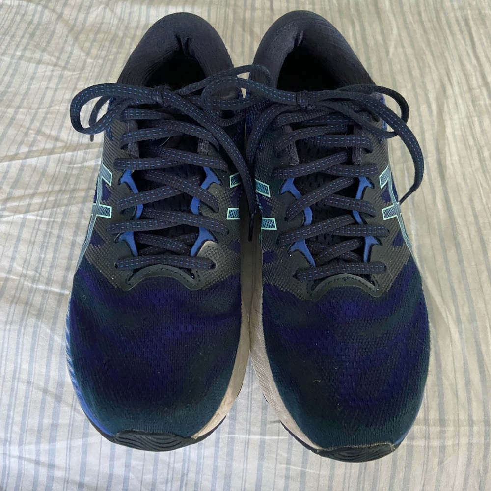 Women’s ASICS Gel-Nimbus 23 Running Sneakers